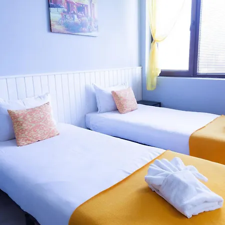 La Piazza Hotell