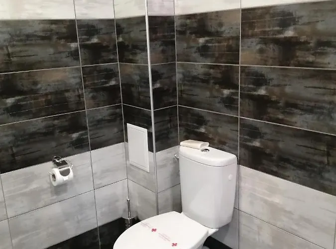 La Piazza Hotel Sjoemen